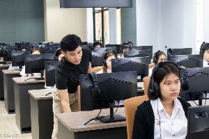 ศูนย์ภาษา คณะศิลปศาสตร์ มหาวิทยาลัยพะเยา ได้จัดสอบวัดความรู้ภาษาอังกฤษ สำหรับนิสิตระดับปริญญาตรี รหัส 69