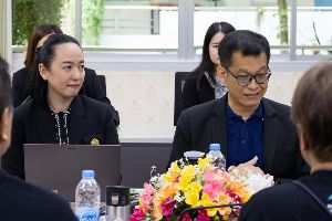 คณะศิลปศาสตร์ มหาวิทยาลัยพะเยา ต้อนรับคณะศึกษาดูงานจากมหาวิทยาลัยเทคโนโลยีราชมงคลตะวันออก